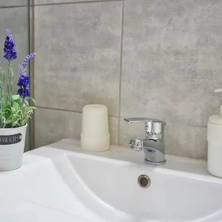 Mouragia Old Seaside Апартаменты