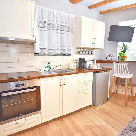 Mouragia Old Seaside Appartement